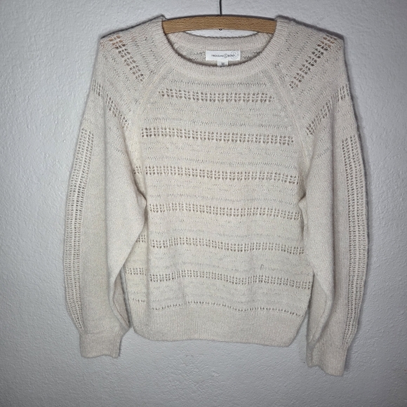 Treasure & Bond Sweaters - Treasure & Bond Womens XS Knit Sweater Cream Alpaxa Wool Crew Neck